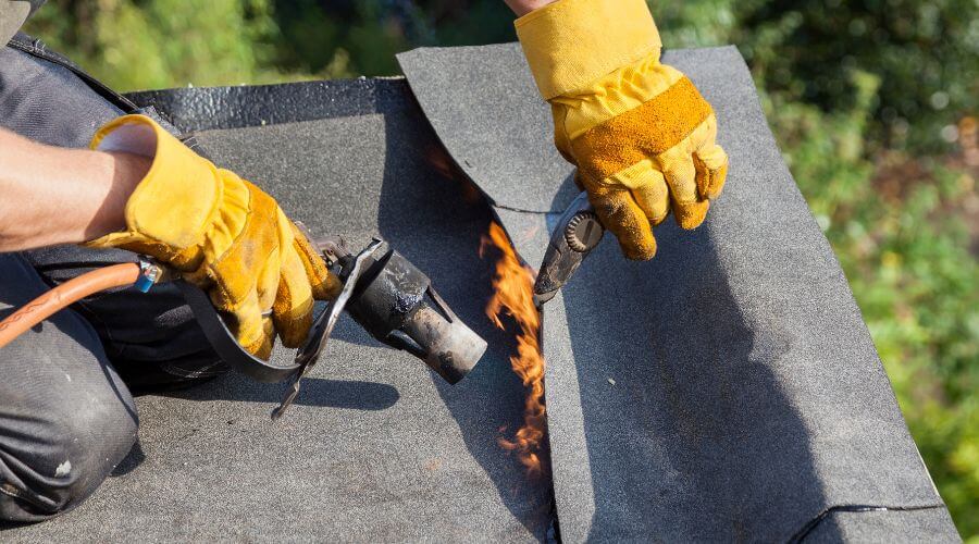 Professional flood damage restoration services in Rougon, LA